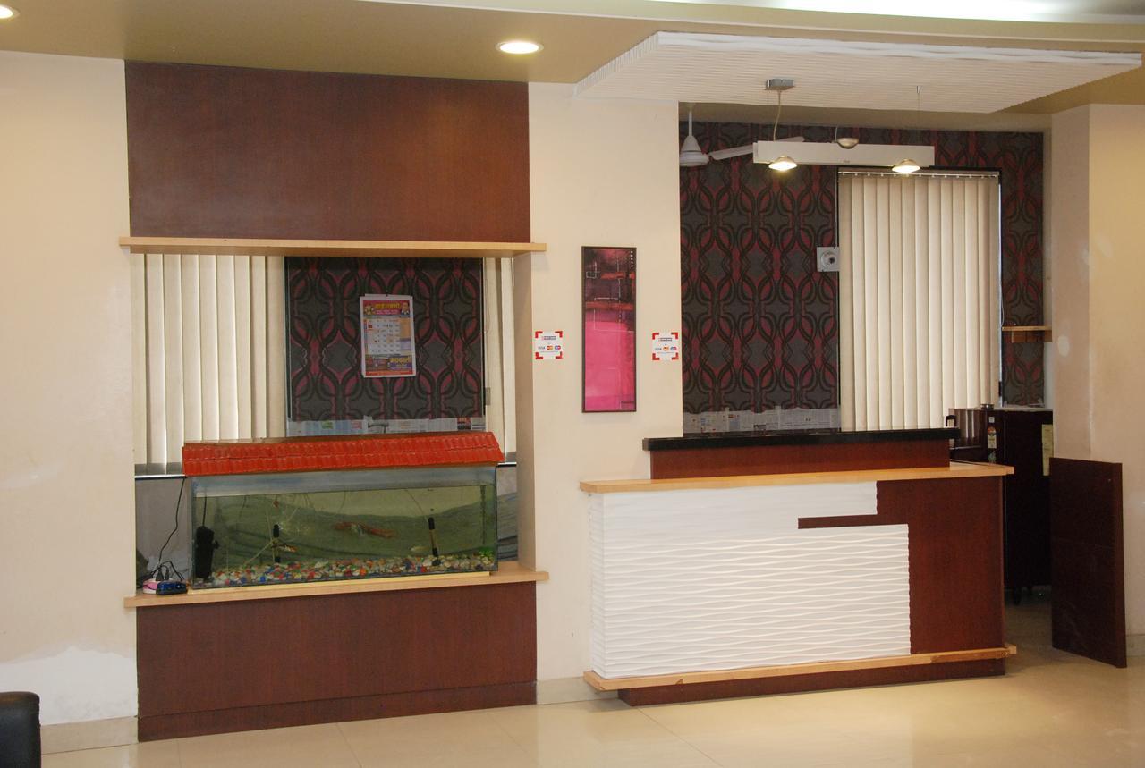 ساتارا Hotel Lake View المظهر الخارجي الصورة