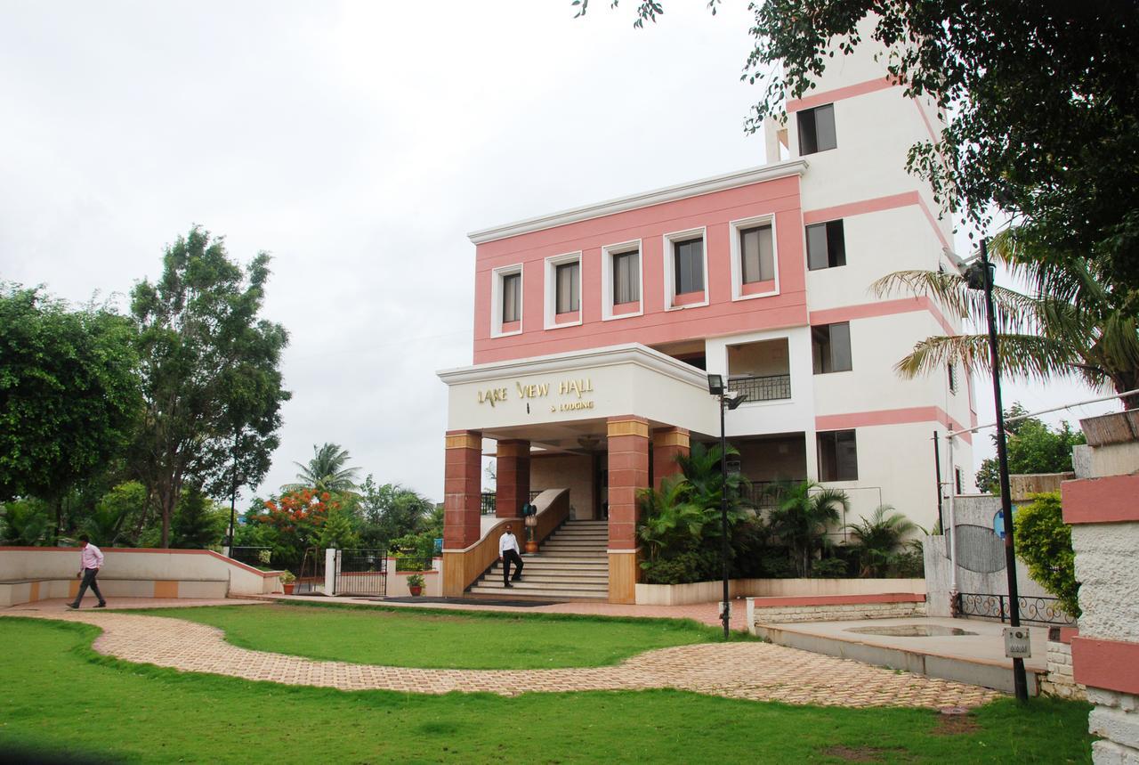 ساتارا Hotel Lake View المظهر الخارجي الصورة